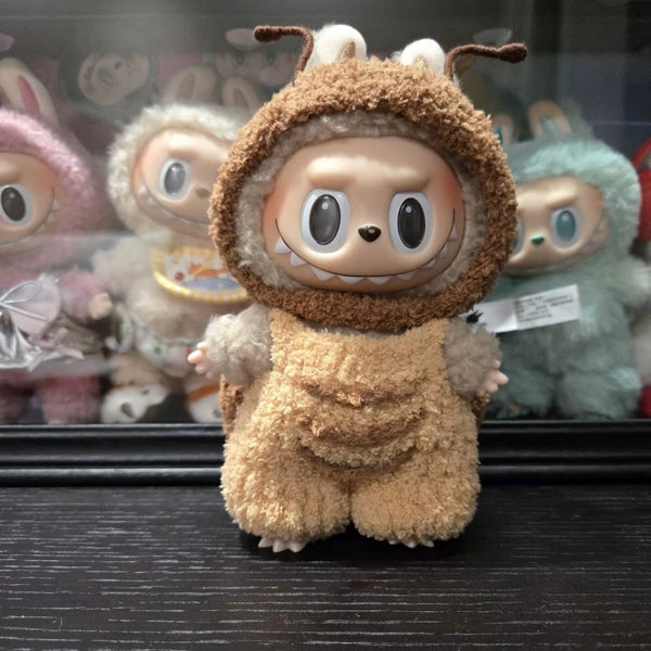 BUBU Specimen No.07 — Blattella Huggenis（Cuddly Cockroach）